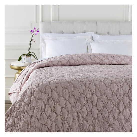 Surya Melissa Blush Twin Quilt 68"W X 86"L