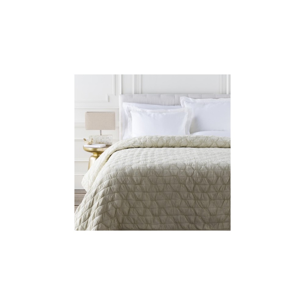 Surya Melissa Mls-1005 Light Gray Twin Quilt 68"W X 86"L Surya Melissa Mls-1005 Light Gray Twin Quilt 68"W X 86"L