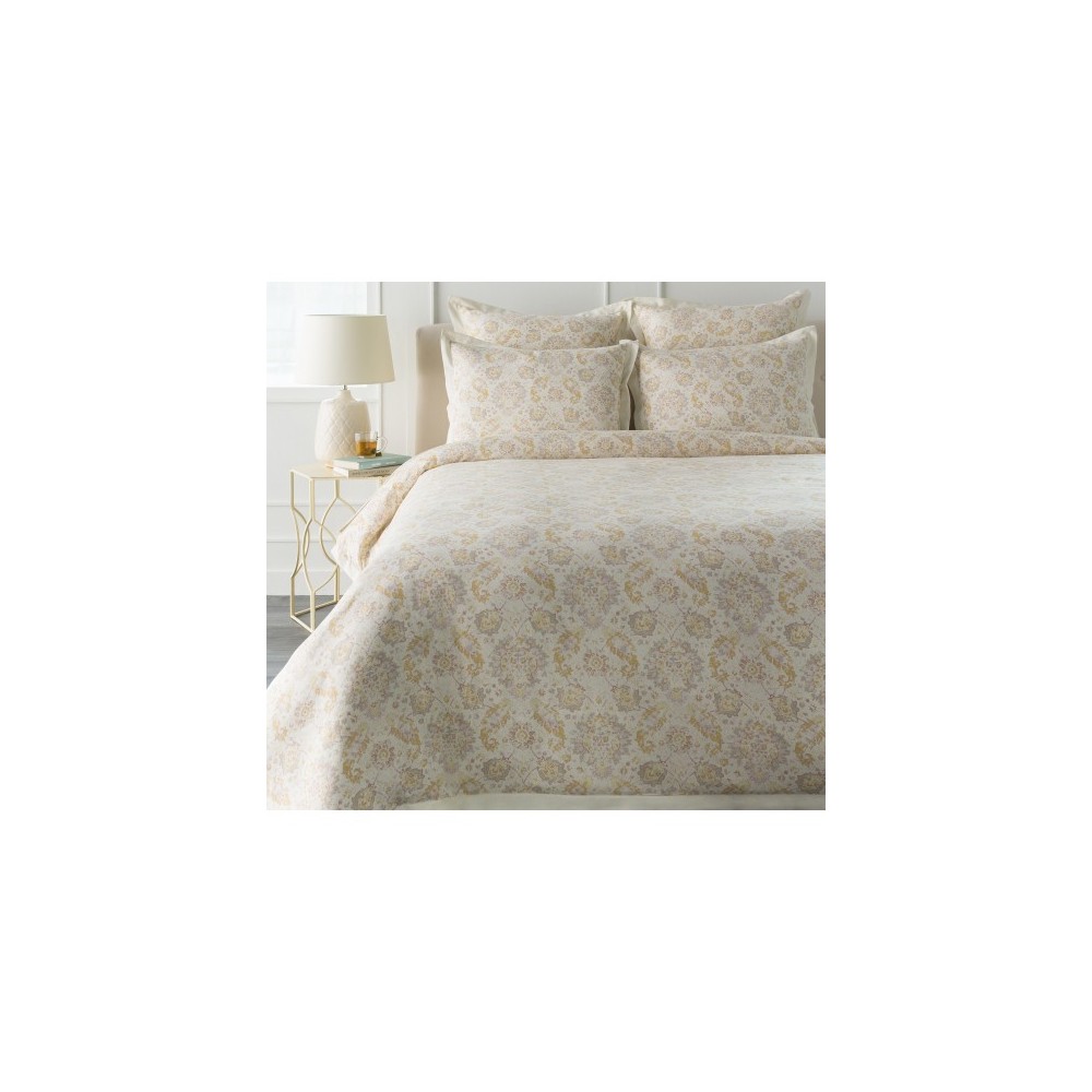 Surya Mona Rose Full/Queen Bedding Set 88"W X 92"L,20"H X 26"W