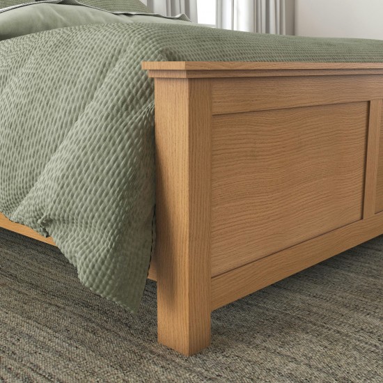 Oak Park King Bed and Two Nightstands Brown by homestyles