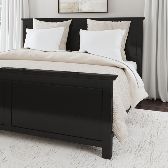 Oak Park King Bed, Two Nightstands and Dresser in Black by homestyles