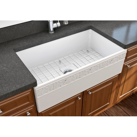 Vigneto Apron Front Fireclay 33 in. Single Bowl Kitchen Sink with Protective Bottom Grid and Strainer in Matte White