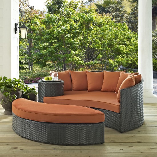 Sojourn Outdoor Patio Sunbrella® Daybed