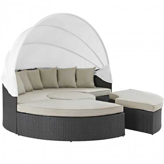 Sojourn Outdoor Patio Sunbrella® Daybed