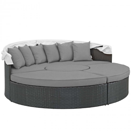 Sojourn Outdoor Patio Sunbrella® Daybed