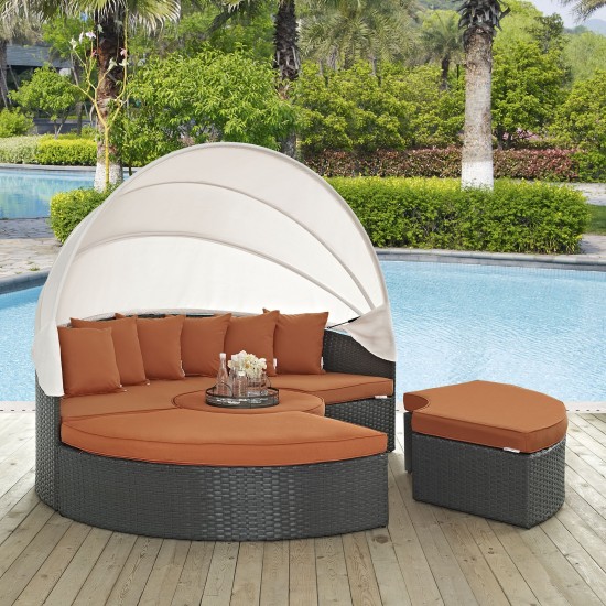 Sojourn Outdoor Patio Sunbrella® Daybed