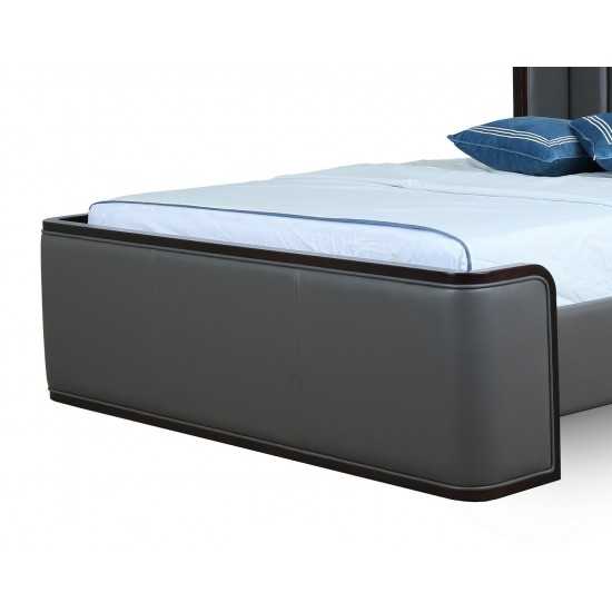 Kingdom Full-Size Bed in Graphite