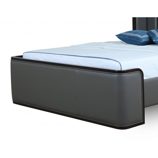 Kingdom Queen-Size Bed in Graphite
