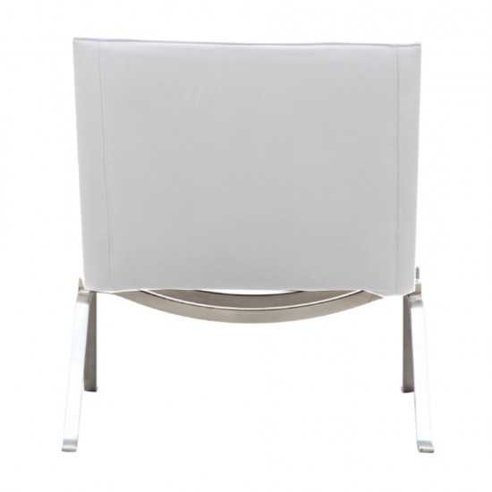 Fine Mod Imports Pika 22 Lounge Chair, White