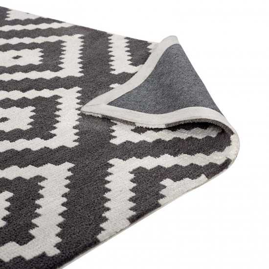 Alika Abstract Diamond Trellis 5x8 Area Rug