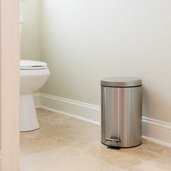 Stainless Steel Fingerprint Resistant Soft Close, Step Trash Can - 12L (3.2 Gallons)