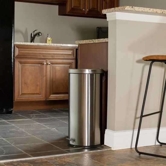 Stainless Steel Fingerprint Resistant Soft Close, Step Trash Can - 30L (7.9 Gallons)