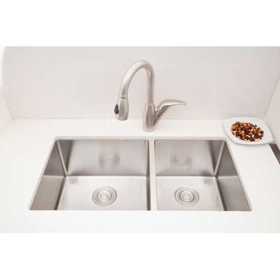 33-in. W CSA Approved Stainless Steel Kitchen Sink With Stainless Steel Finish And 18 Gauge