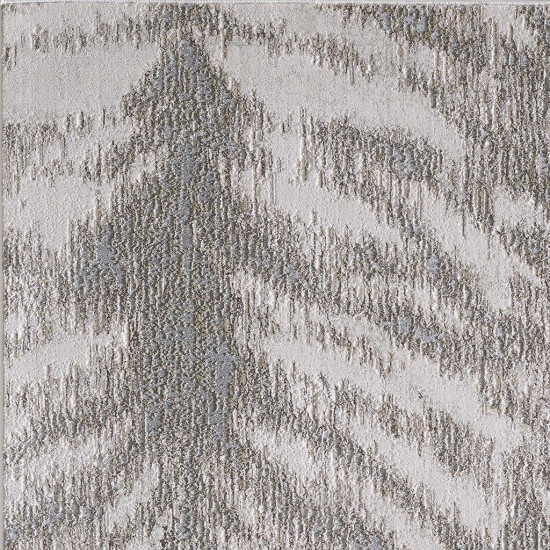 Luna Birch Platinum 5'3" x 7'7" Rug