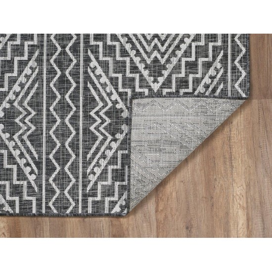 Provo Black Quinn 2’7” x 3’11” Rug