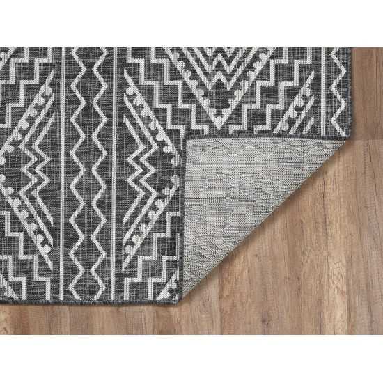 Provo Black Quinn 3'3" x 4'11" Rug