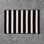 Colonial Mills Rug Stripe It Black White Runner (Rectangle)