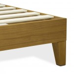 Queen Size Platform Bed Frame With 4 Hardwood Legs And 2 Extra Center Legs Oak